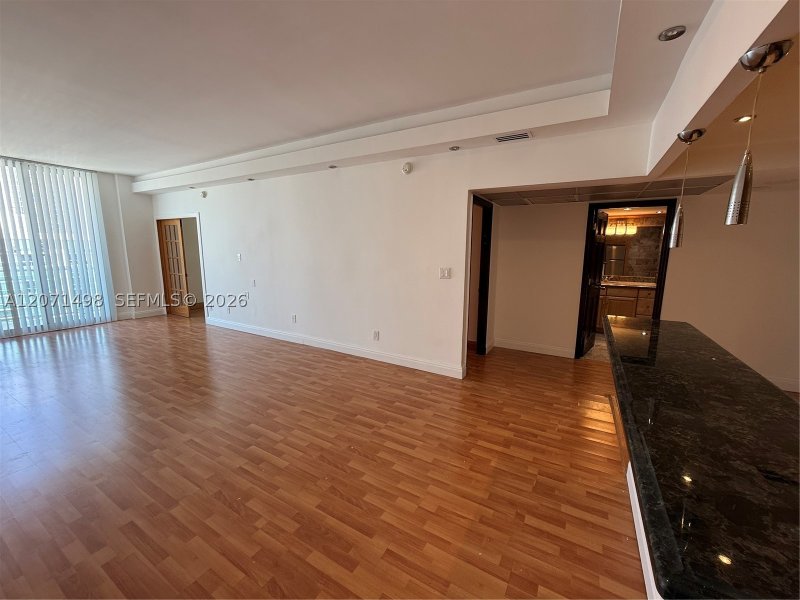 Comprar apartamento no Ocean View PH-11