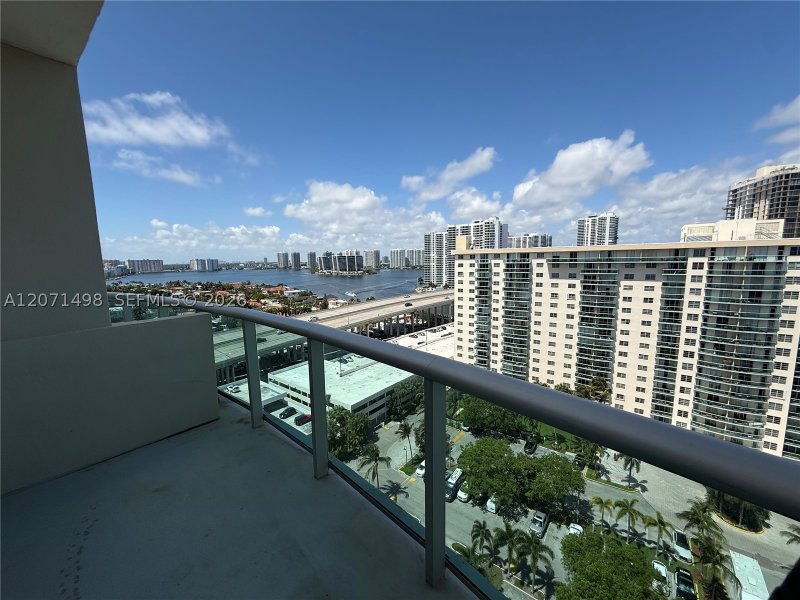 Comprar apartamento no Ocean View PH-11