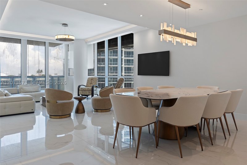Alquiler de apartamento en Continuum I South 910