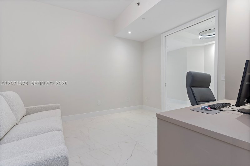 Alquiler de apartamento en Continuum I South 910
