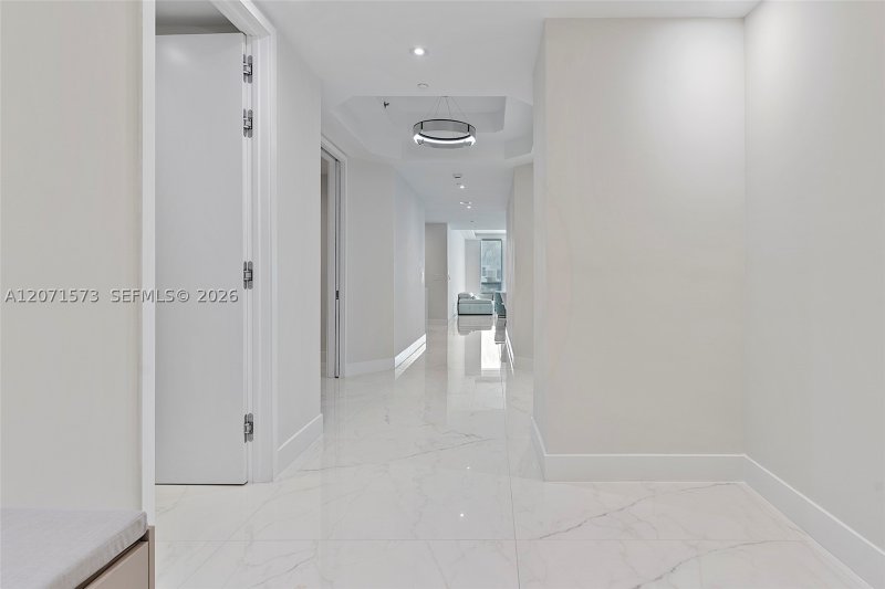 Alquiler de apartamento en Continuum I South 910