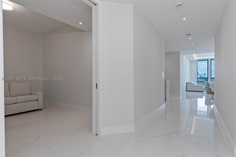 Alquiler de apartamento en Continuum I South 910