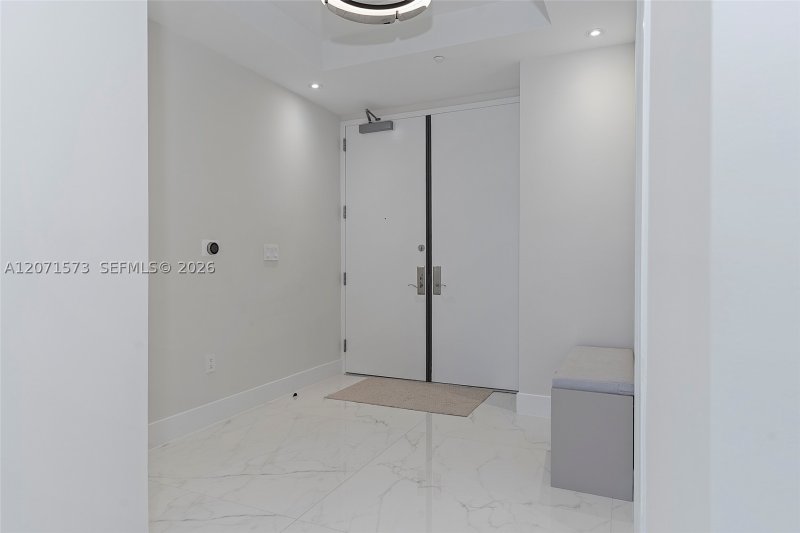 Alquiler de apartamento en Continuum I South 910