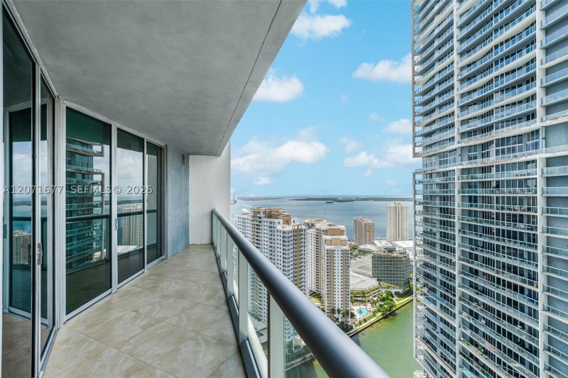 Icon Brickell Tower I Apt #3811