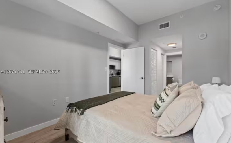 Aluguel de apartamento no 26 Edgewater 811