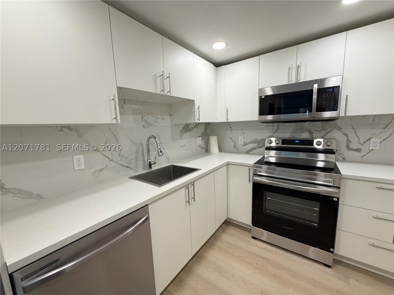 Property photo # 0