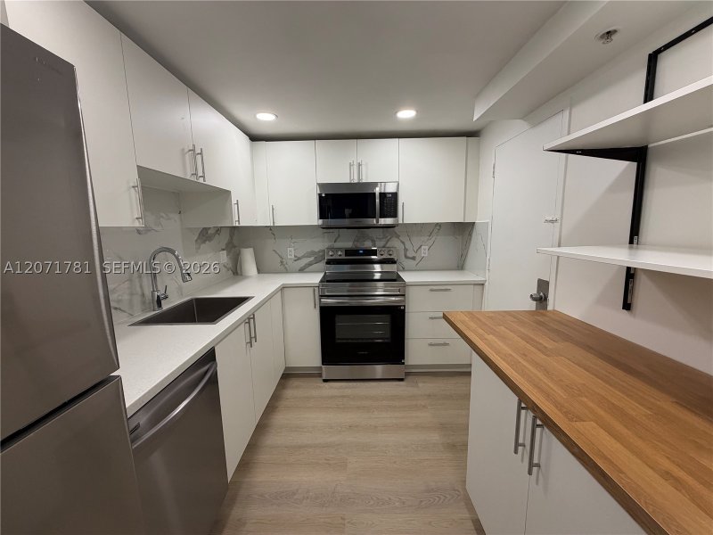 Property photo # 11