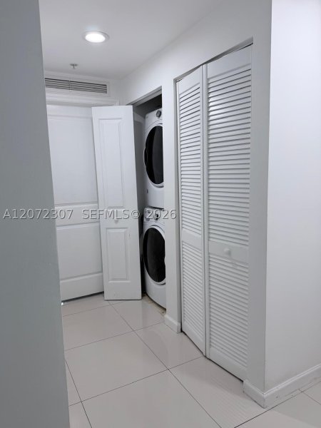 Condo for sale at 360 Condominium West 505