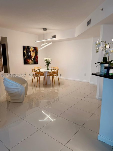 Condo for sale at 360 Condominium West 505