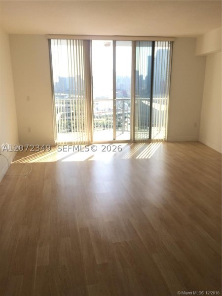 Alquiler de apartamento en Opera Tower 2908