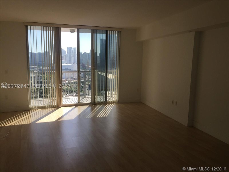 Alquiler de apartamento en Opera Tower 2908