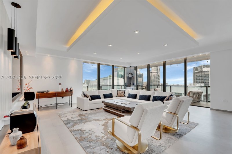 Brickell City Centre Reach Apt #3911