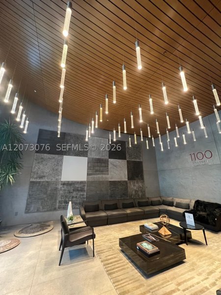 Alquiler de apartamento en 1100 Millecento 3509