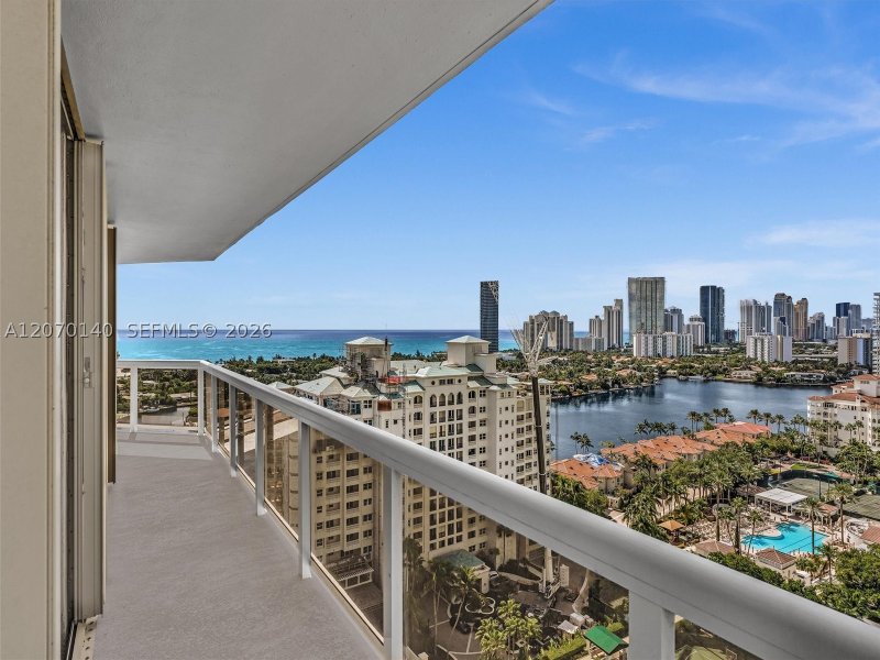 Comprar apartamento no The Landmark 2101
