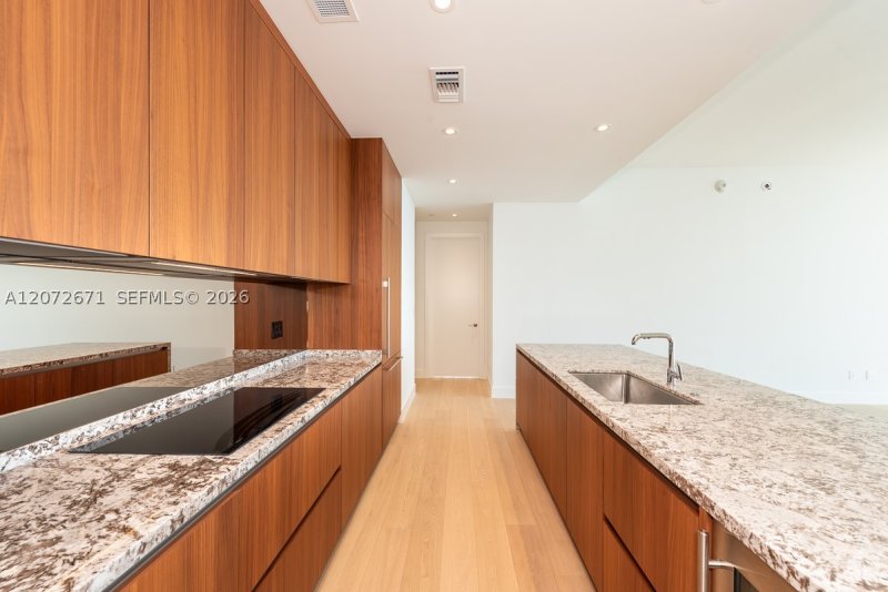 Aluguel de apartamento no Una Residences at Brickell 3504