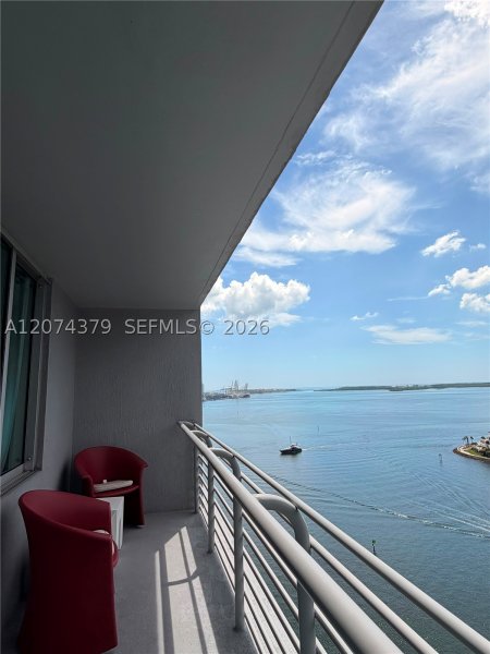 Alquiler de apartamento en One Miami West Tower 2003