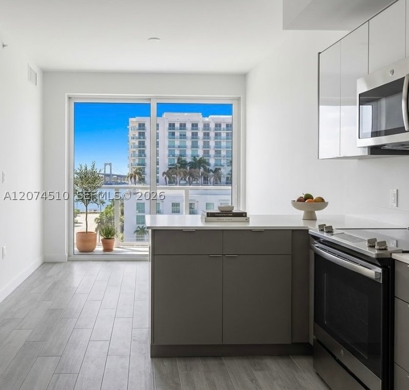 Apartment for rent at 26 Edgewater 716