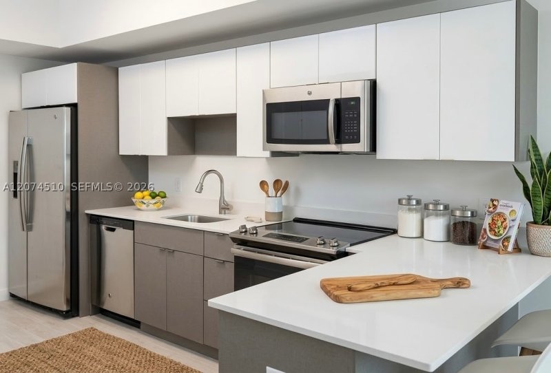 Apartment for rent at 26 Edgewater 716