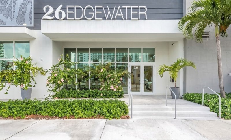 Apartment for rent at 26 Edgewater 716