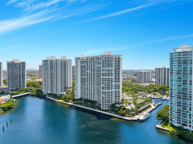Condo for sale at 7000 Williams Island 609