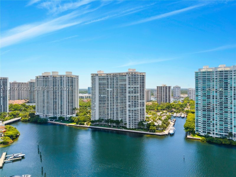 Condo for sale at 7000 Williams Island 609