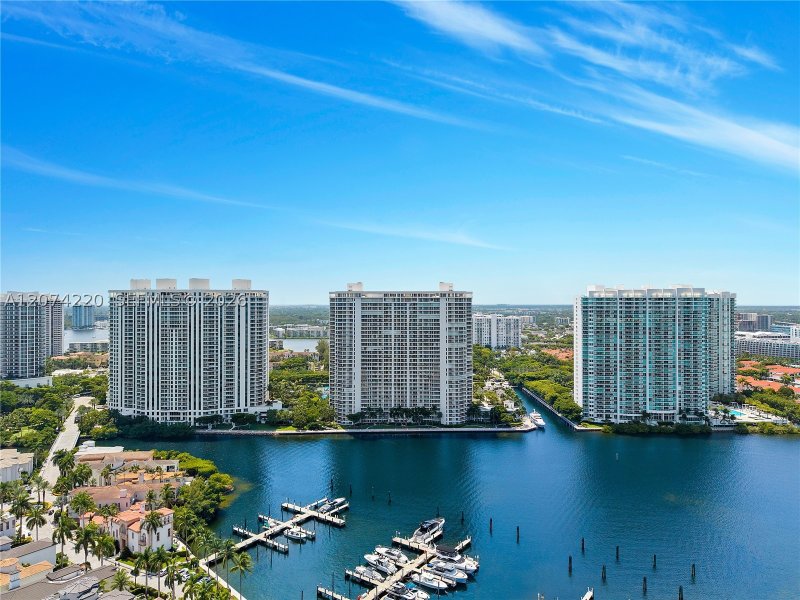 Condo for sale at 7000 Williams Island 609