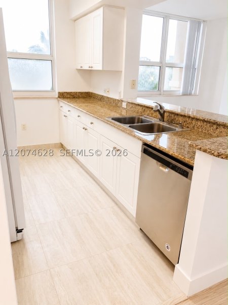 Aluguel de apartamento no Turnberry On The Green 408