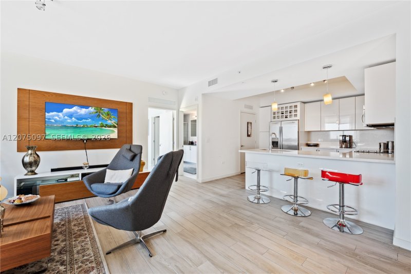 Property photo # 4