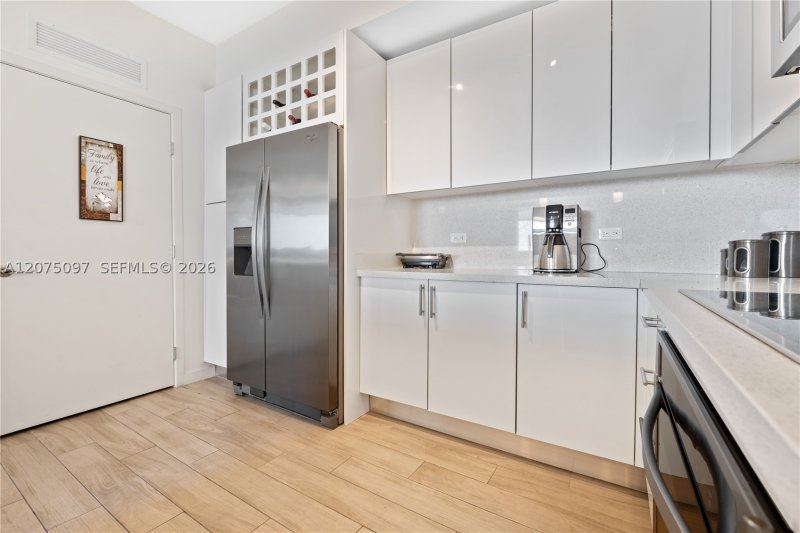 Property photo # 6