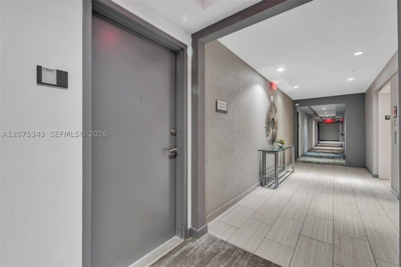 Condo for sale at 5300 Paseo 1807