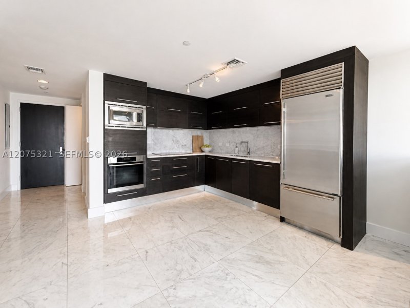 Property photo # 12