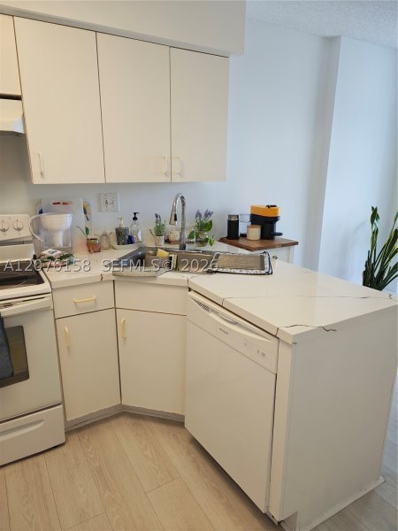 Condo for sale at Parc Central Aventura 1710