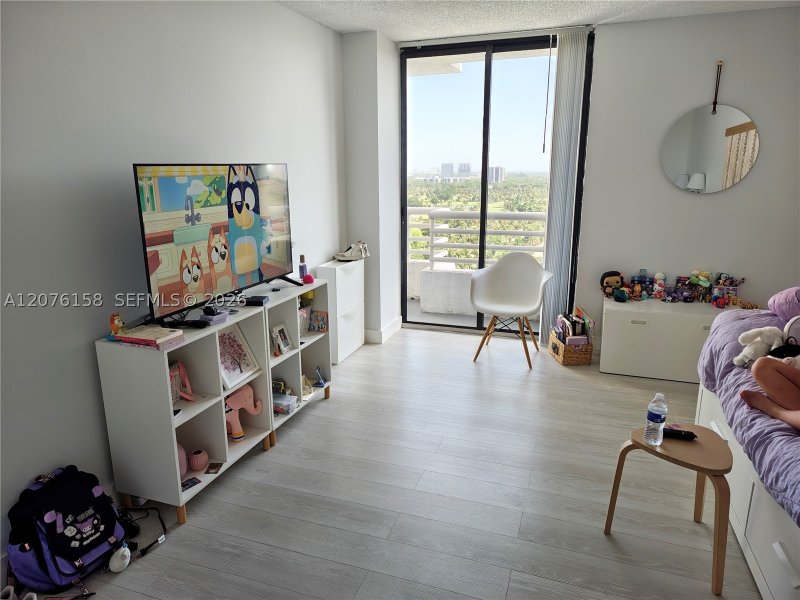 Condo for sale at Parc Central Aventura 1710