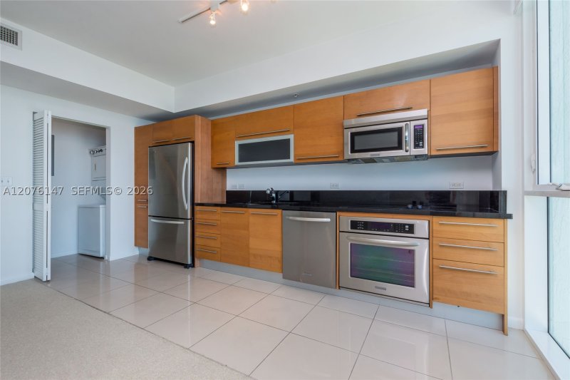 Property photo # 6