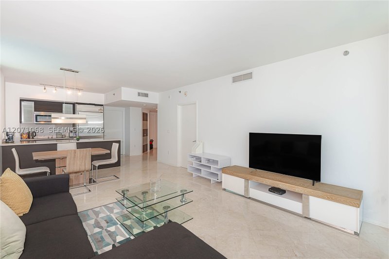 Apartment for rent at 500 Brickell West Tower 1507