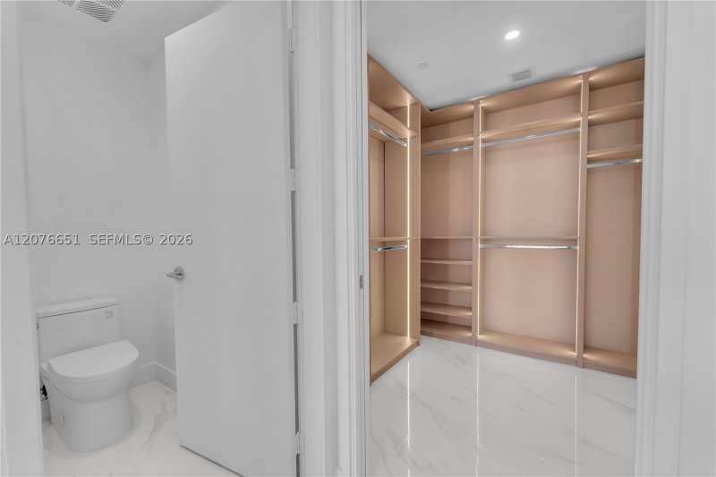 Comprar apartamento en Aria Reserve Miami 1407