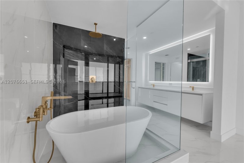 Comprar apartamento en Aria Reserve Miami 1407