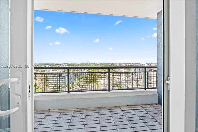 Apartment for rent at Infinity on Brickell 2403