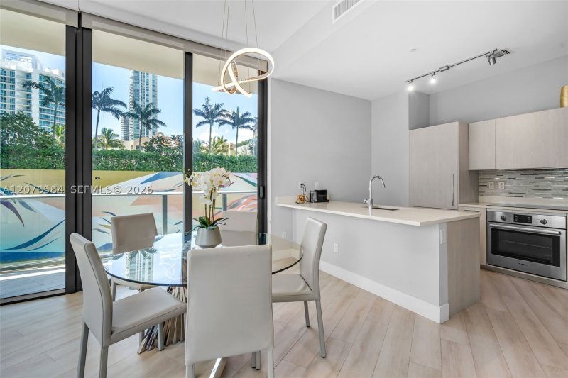 Comprar apartamento no Paraiso Bayviews 306