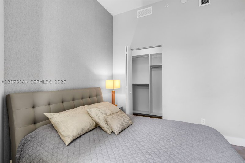 Comprar apartamento no Paraiso Bayviews 306