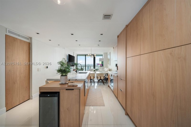Condo for sale at Paraiso Bay Miami 1203