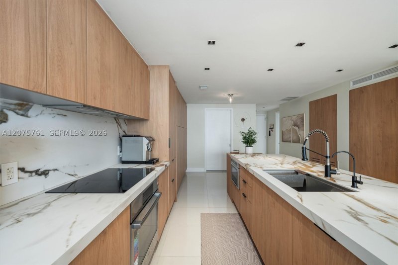 Condo for sale at Paraiso Bay Miami 1203