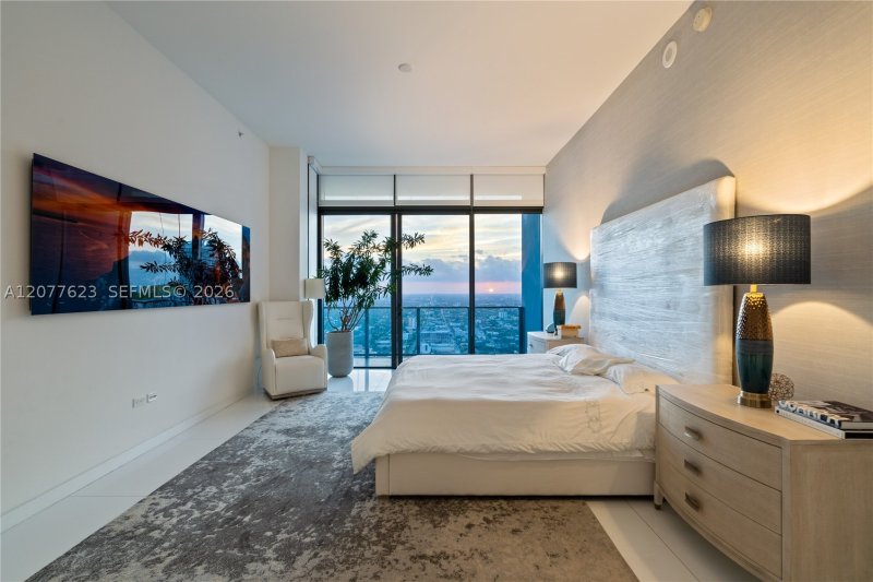 Aluguel de apartamento no Brickell City Centre Rise 4203