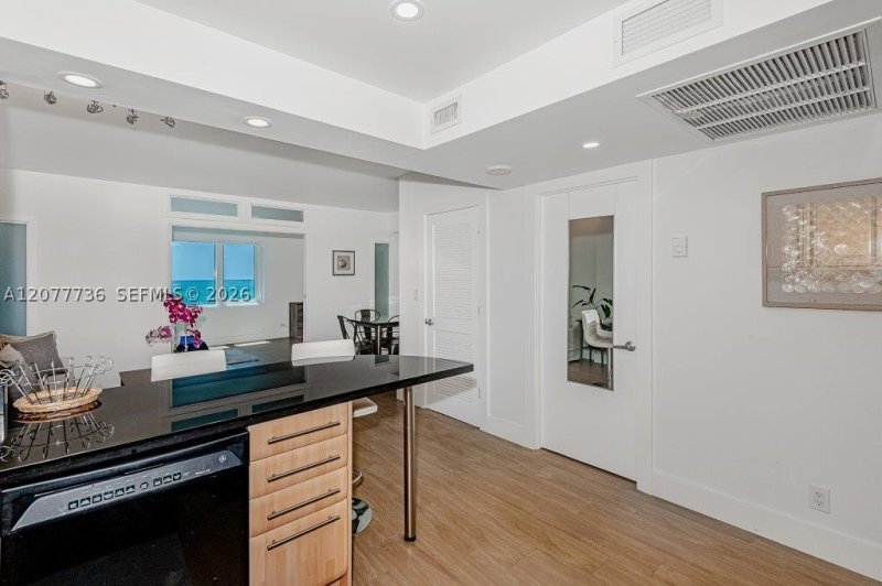 Property photo # 11