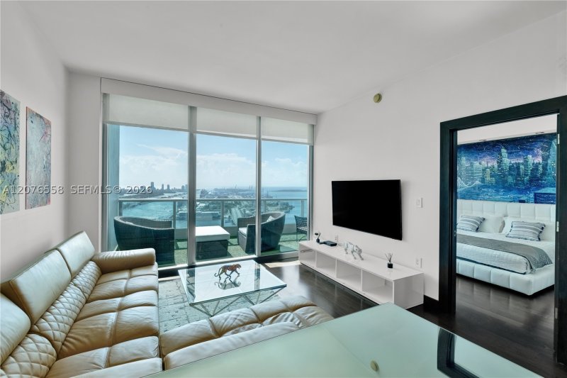 Alquiler de apartamento en 900 Biscayne 4403