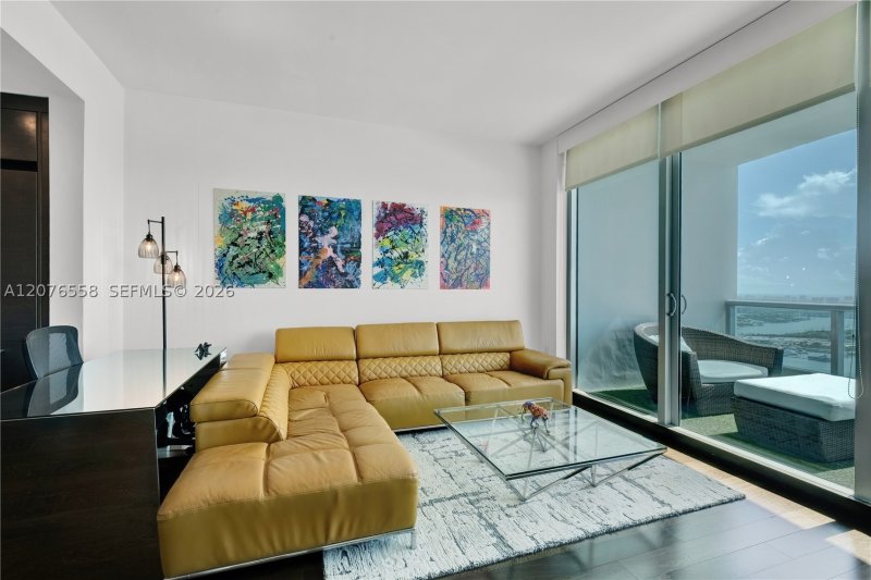 Alquiler de apartamento en 900 Biscayne 4403