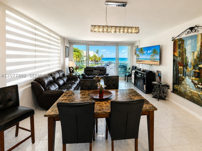 Apartment for rent at Alexander Towers 206
