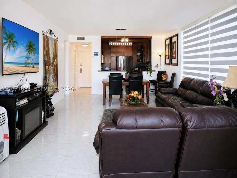 Apartment for rent at Alexander Towers 206