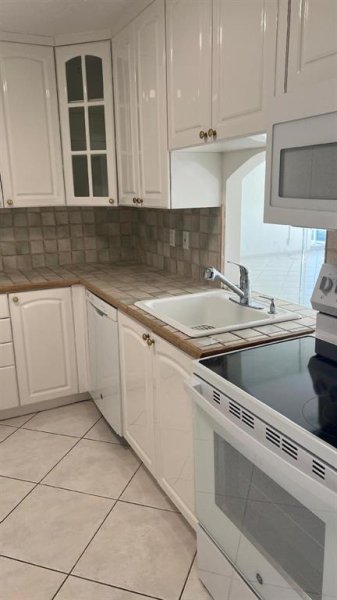 Property photo # 6