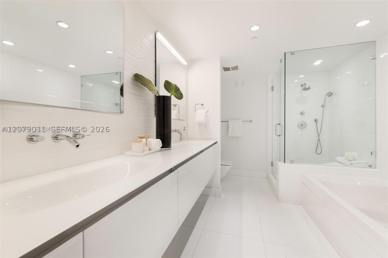Condo for sale at 55 Merrick 808